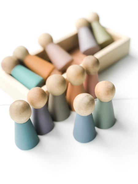 LoKalaro Little People